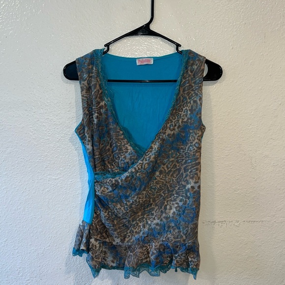 Vintage Tops - Y2K cheetah lace top